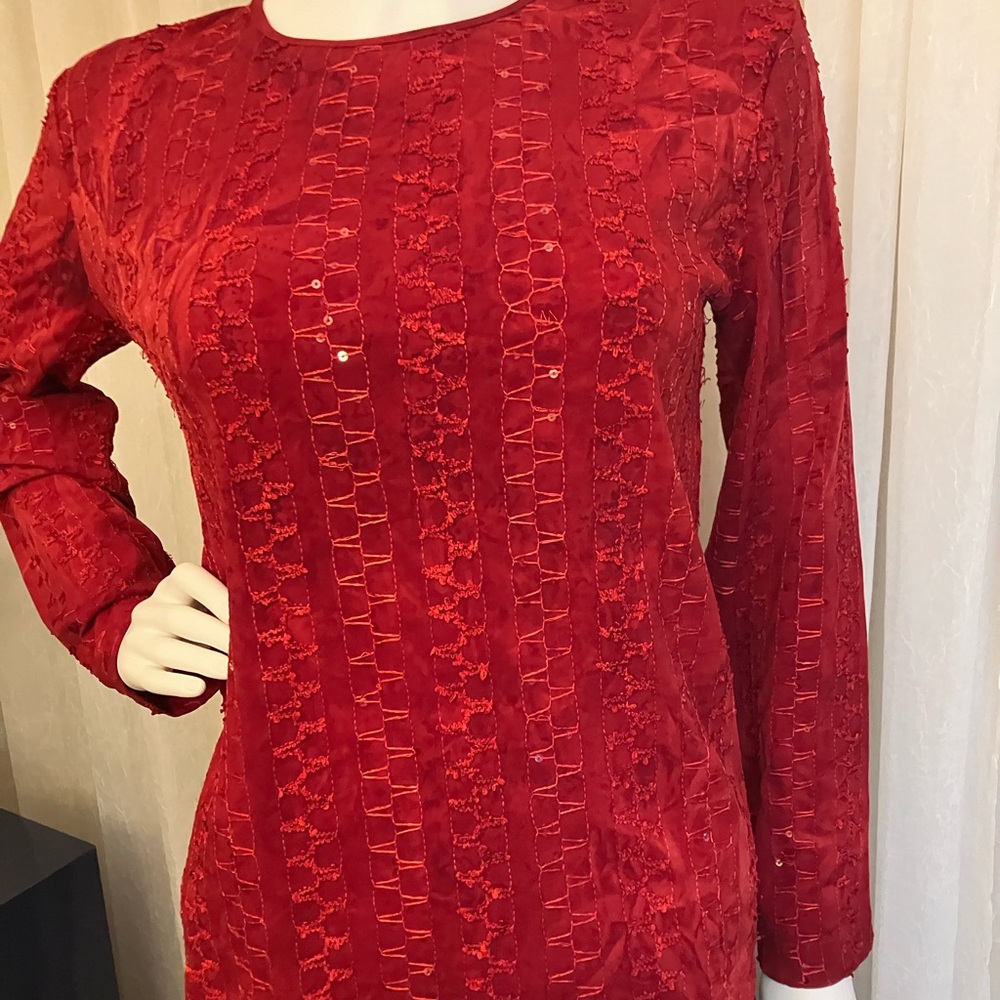 Chicos Red sequin tie dye long sleeve top. Size 1 Medium